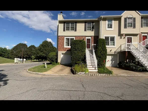 14 Cambridge E, Oxford, NJ 07863