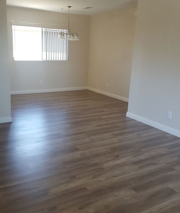 1st image of 924 S Cambridge St APT 201