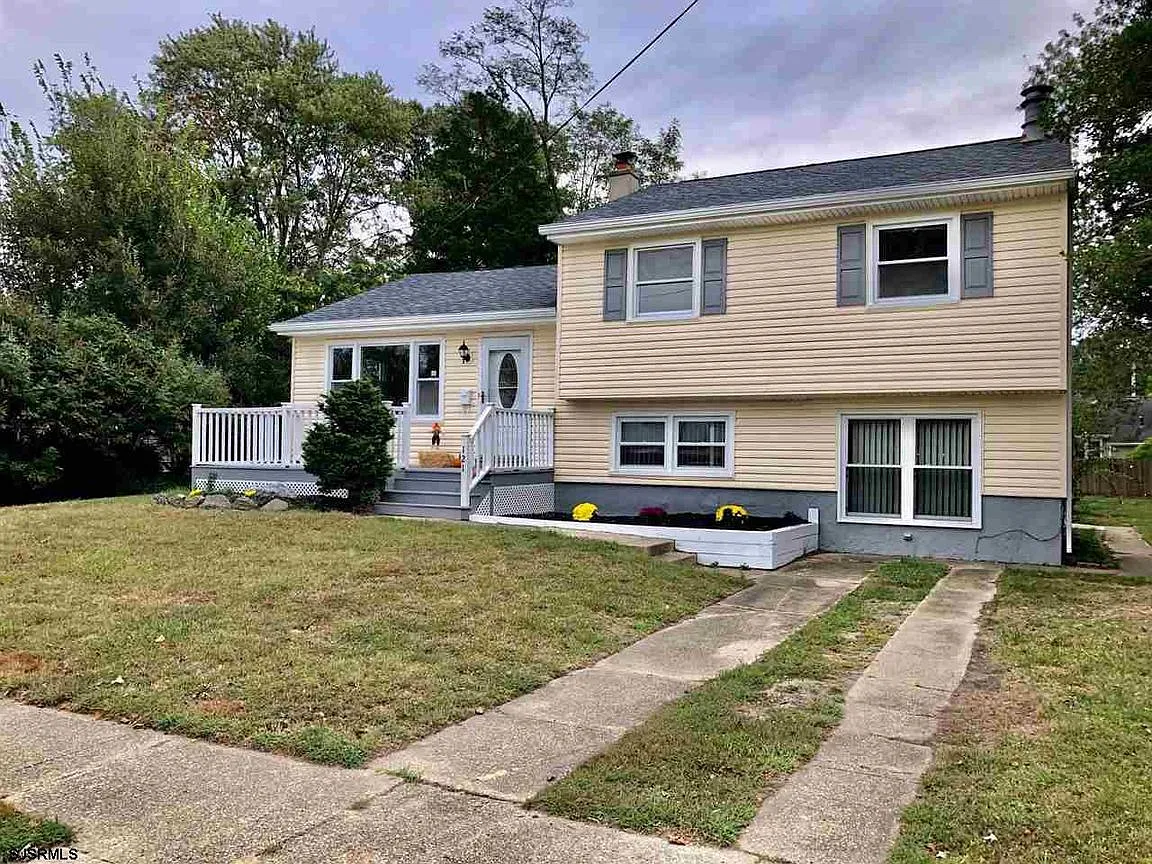 121 Devon Rd photo 1