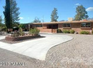 8201 E Rivenoak Dr, Tucson, AZ 85715