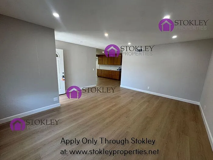 6346 Escallonia Dr — Photo 6