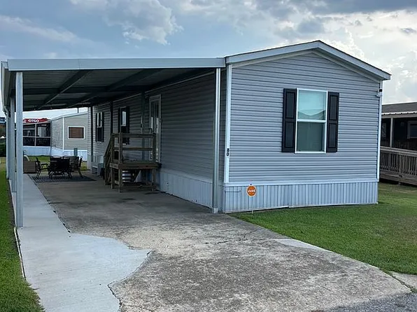 5000 Leon Dr Trailer 80, Lake Charles, LA 70605