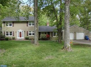 2 Crescent Dr, Princeton, NJ 08540