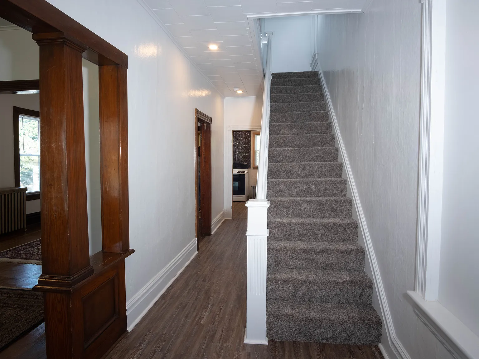 3 bed, 1600 sqft, $950 — Photo 3