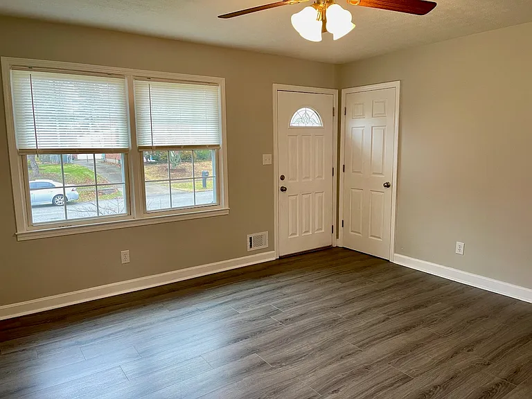 9019 Brandywyne Dr — Photo 5