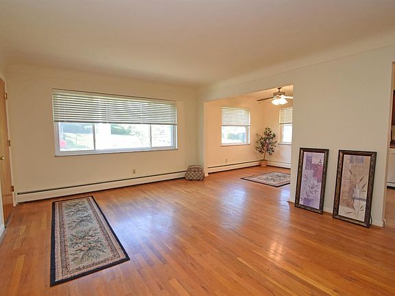 4th image of 3208 Griest Ave