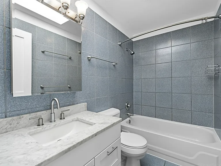 2644 N Wayne Ave #E — Photo 8