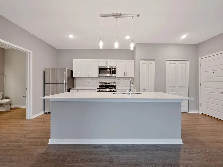 Lincoln Station Rowhomes — Photo 33