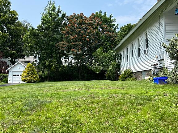 2nd image of 39 Euclid Avenue
