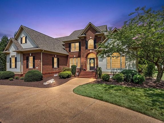 3rd image of 104 Taylor Farm Ln