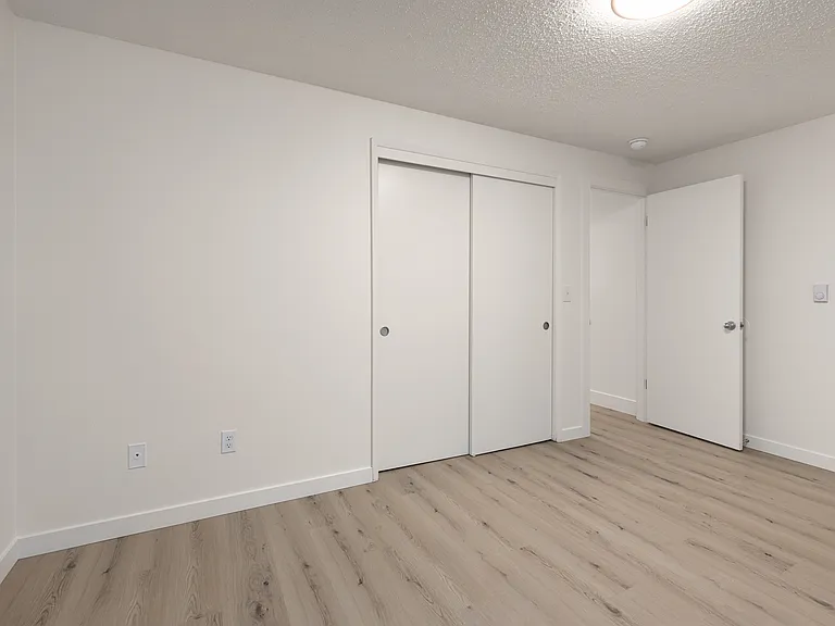 Timberwood Apartments — Photo 35