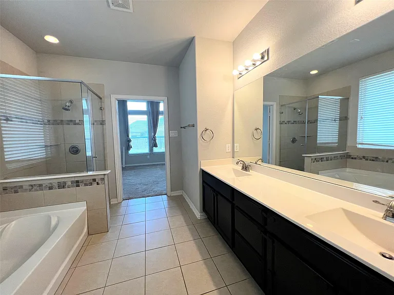 613 Palmilla St — Photo 25