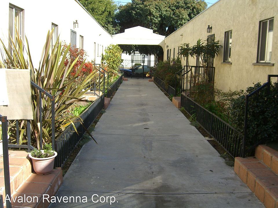 2nd image of 1155 Ravenna Ave APT B