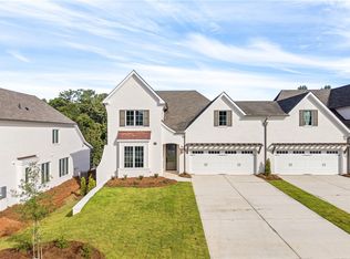 922 Clubview Ct #B, Auburn, AL 36830
