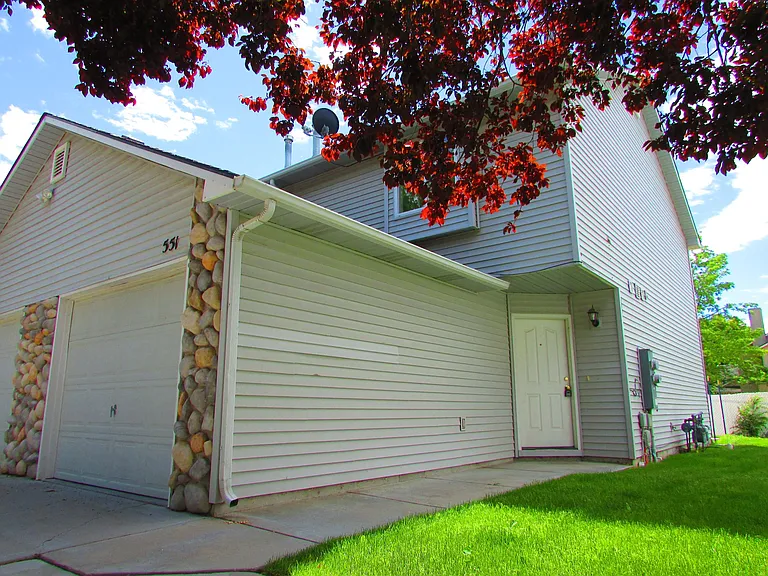 551 W Idaho Ave — Photo 3