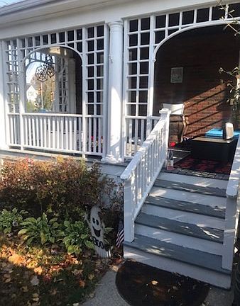 3rd image of 242 Pleasant St Unit 242