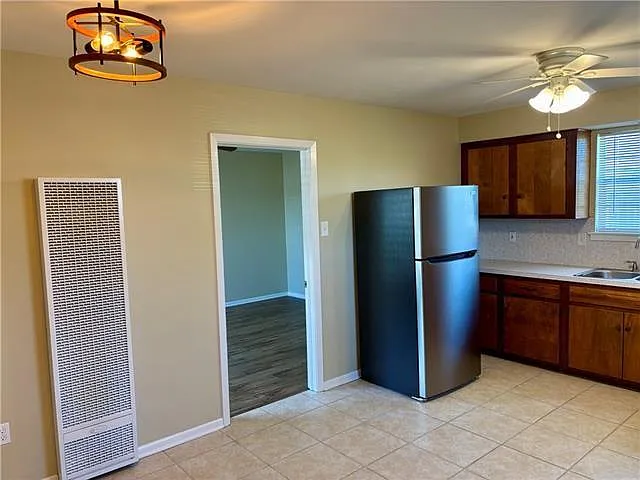 627 Jefferson Ave — Photo 5