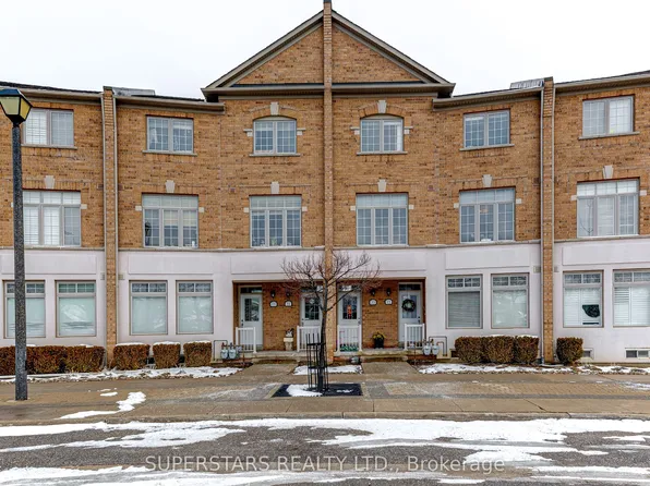 30 Greensborough Village Cir #22, Markham, ON L6E 1Z1