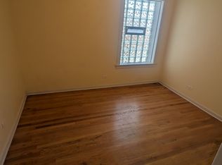 1323 W 82nd St APT 3, Chicago, IL 60620