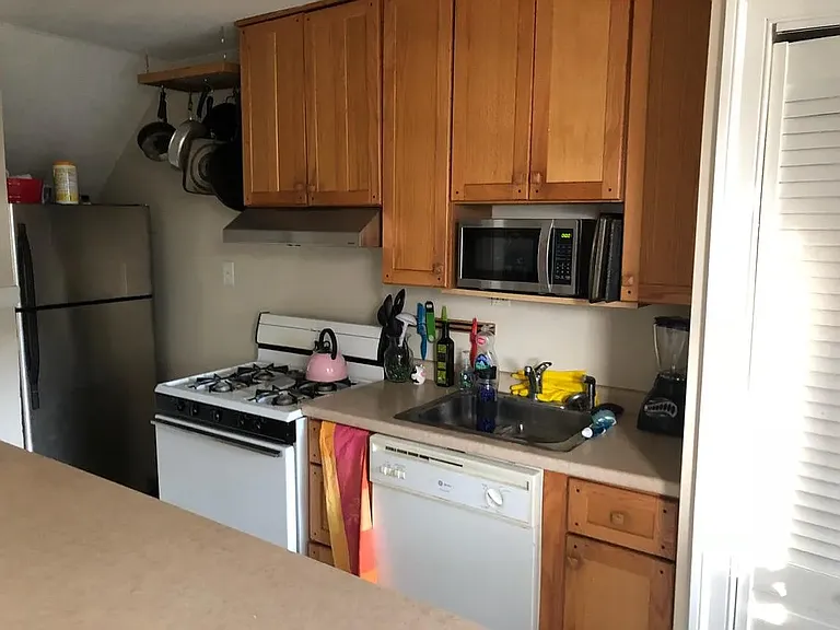 2608 Parkwood Ave — Photo 5