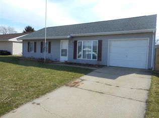 3718 Greenmont Dr, South Bend, IN 46628