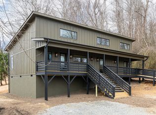 153 Hackleburg Ln #A, Hendersonville, NC 28792