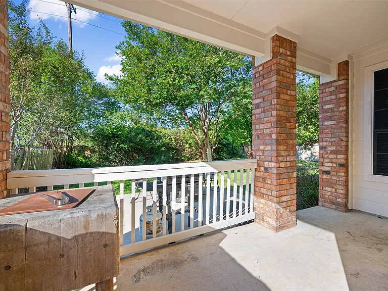 4435 Hunters Lodge Dr — Photo 37