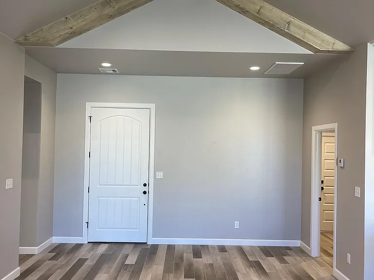 2603 Cloud Nine Cres — Photo 2