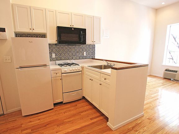 5th image of 315 E 81st St APT 5RE
