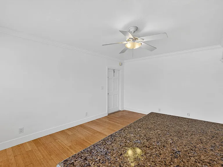 901 NE 3rd St #205 — Photo 6