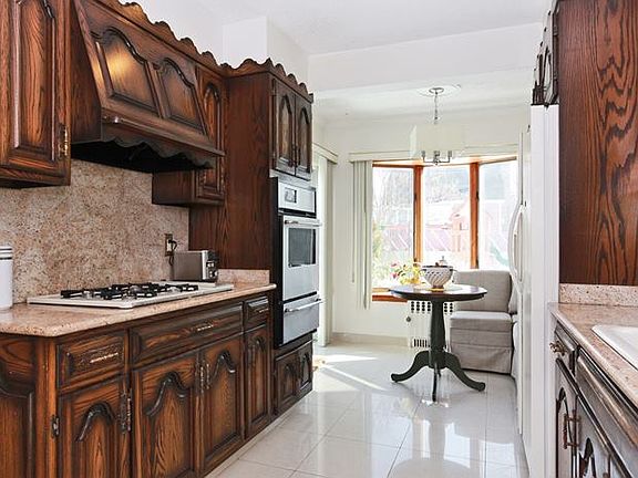 2nd image of 56 Winthrop St