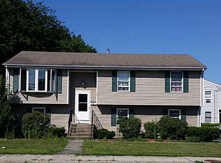 685 Willett Ave, Riverside, RI 02915