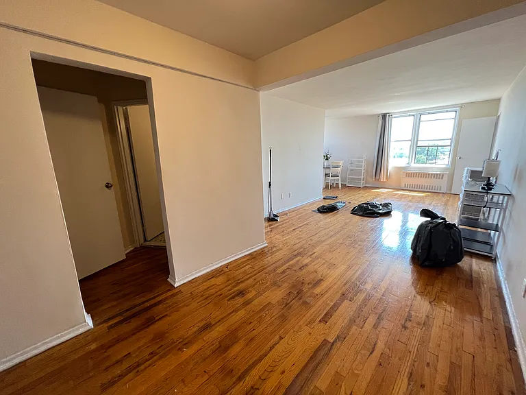 224-10 Jamaica Ave #6G — Photo 5