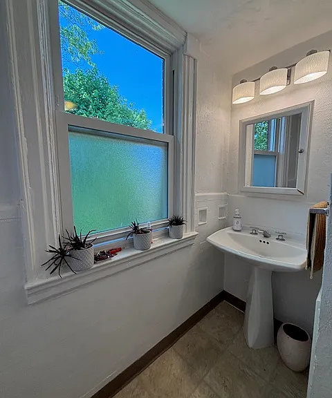 1129 N Euclid Ave #2 — Photo 11
