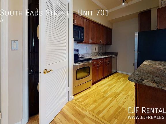 5th image of 1211 S Eads St APT 701