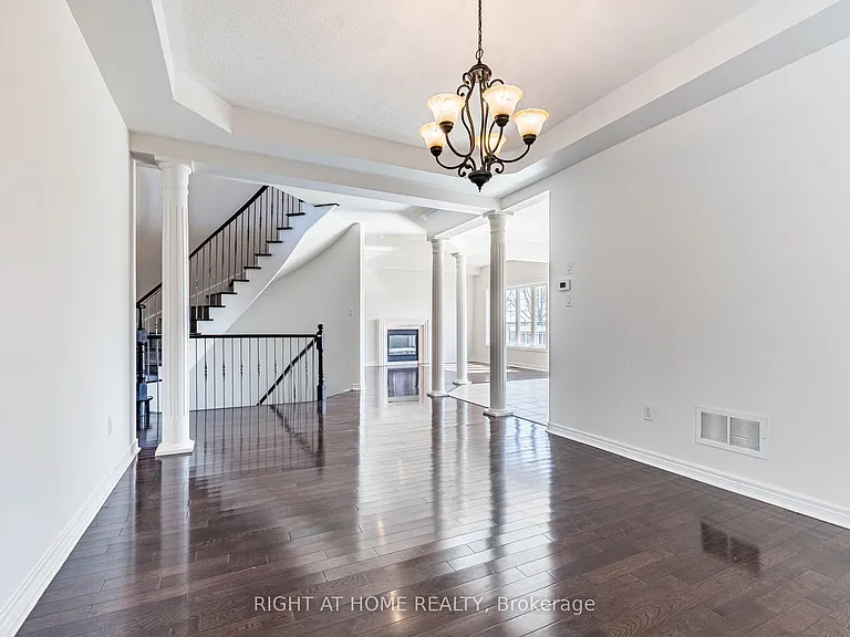 5441 Valhalla Cres — Photo 10