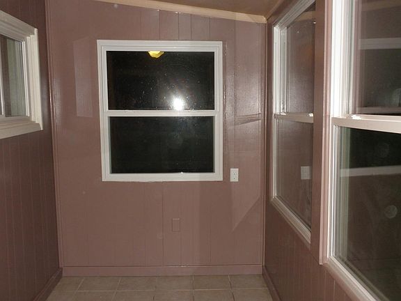 Enclosed side porch