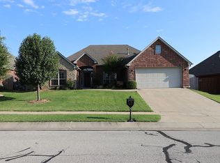 1301 E Edgewater St S, Broken Arrow, OK 74012