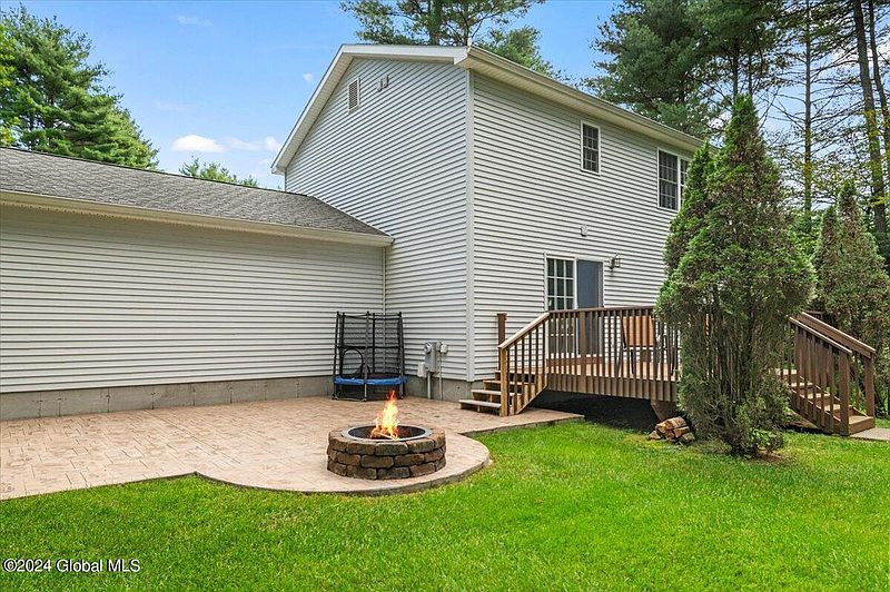 3rd image of 66 Homer Drive