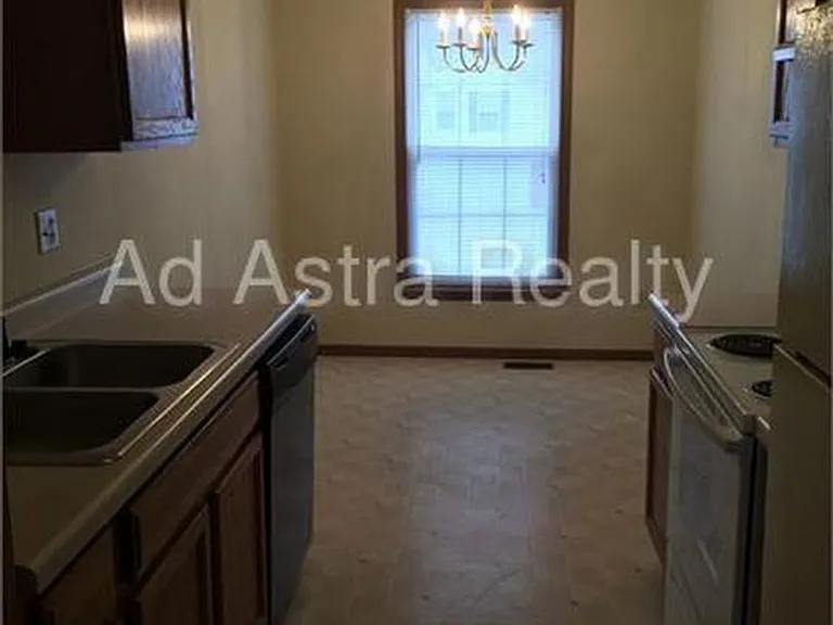 2517 Bent Oak Ct — Photo 6