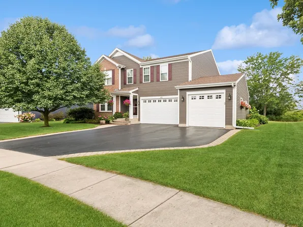 411 Hubbard Ln, Lake Villa, IL 60046