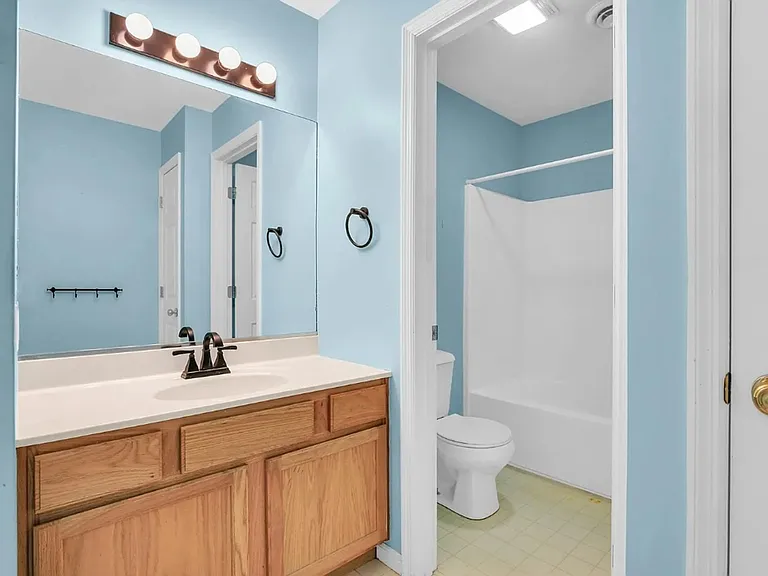709 Indigo Dr — Photo 25