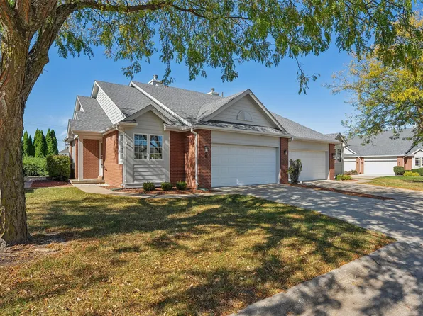 5925 Ep True Pkwy Unit 22, West Des Moines, IA 50266