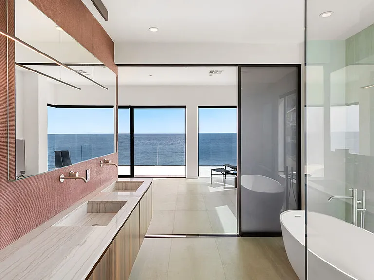 31646 Sea Level Dr — Photo 30