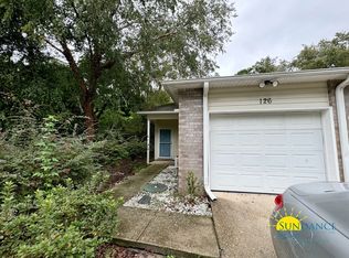 126 Dolphin Rd, Mary Esther, FL 32569