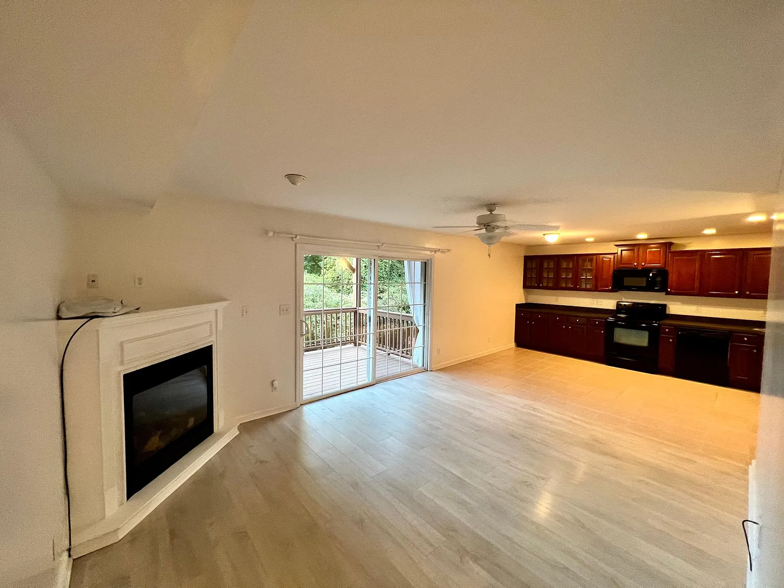 761 N Hite Ave — Photo 2