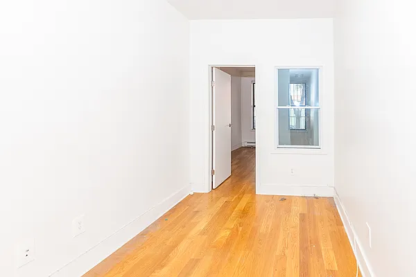 Rented by MySpaceNYC | media 22