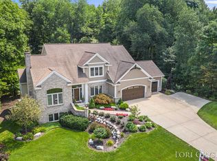 116 Stonehenge Dr SW, Grandville, MI 49418