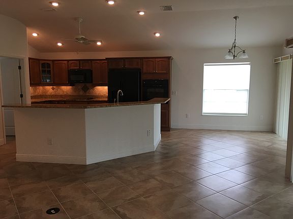 2nd image of 2505 Blacksburg Way