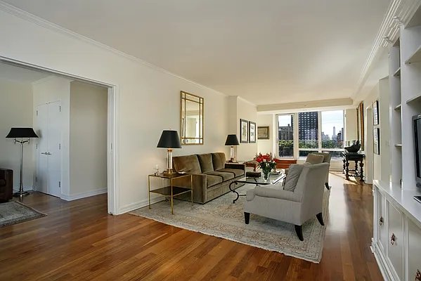 Sold by Corcoran | media 41